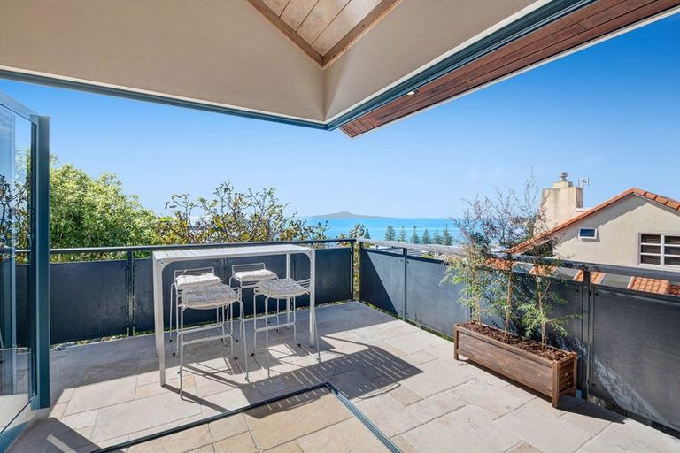 Photo of property in 13a Orchard Road, Browns Bay, Auckland, 0630
