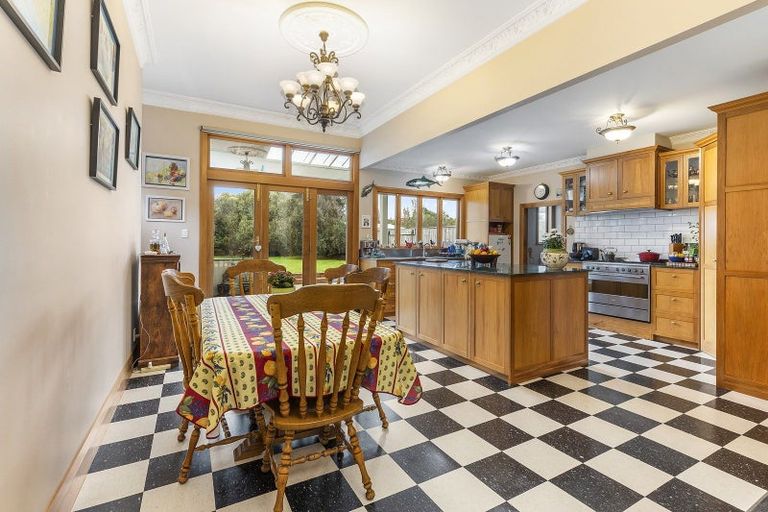 Photo of property in 159 Onepu Road, Lyall Bay, Wellington, 6022