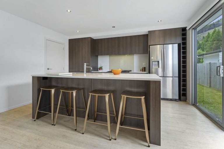 Photo of property in 30b Harrys Close, Arthurs Point, Queenstown, 9371