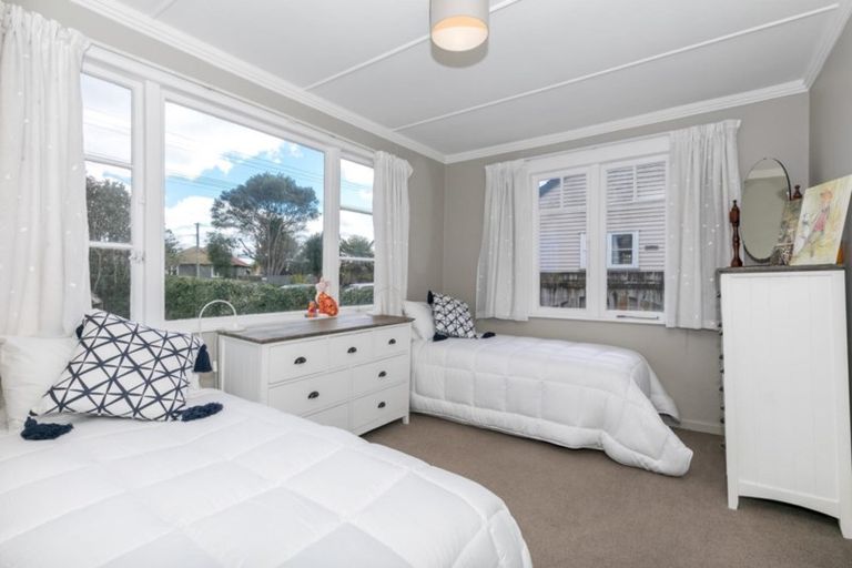 Photo of property in 1064 Heaphy Terrace, Fairfield, Hamilton, 3214