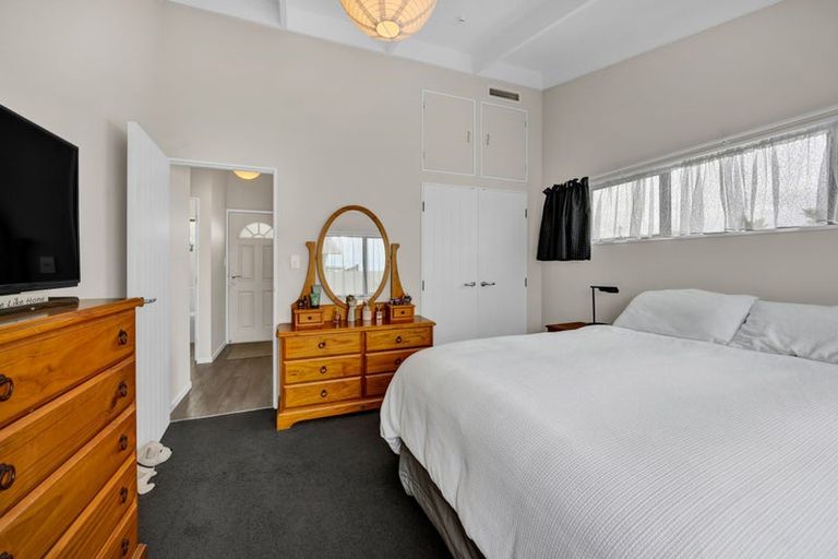 Photo of property in 1/4 Naumai Place, Spotswood, New Plymouth, 4310