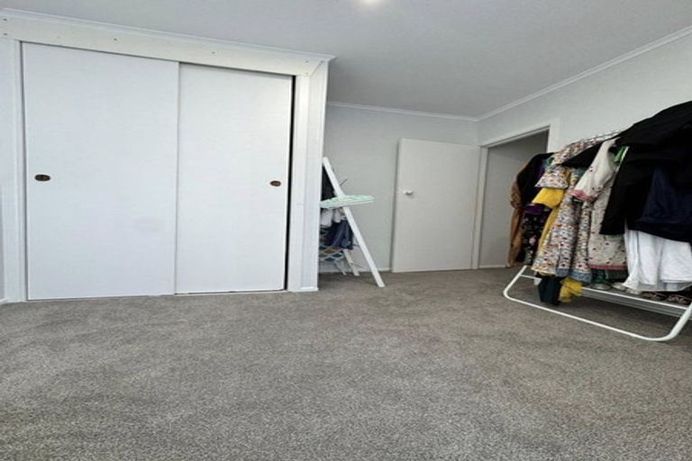 Photo of property in 31 Hill Crescent, Papakura, 2110