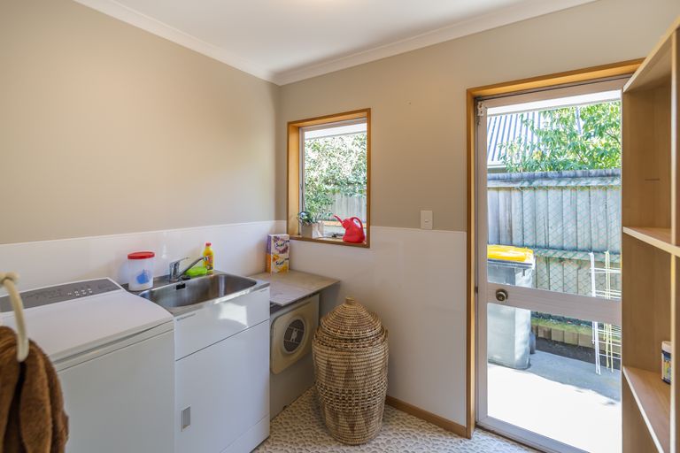 Photo of property in 125 Winters Road, Mairehau, Christchurch, 8052