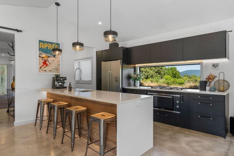 Photo of property in 40 Lacebark Drive, Kinloch, Taupo, 3377