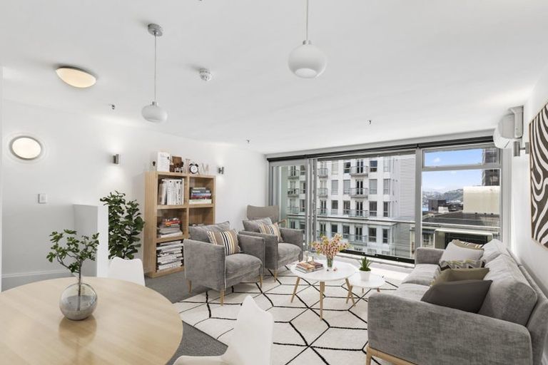 Photo of property in Montreaux Apartments, 10j/164 The Terrace, Wellington Central, Wellington, 6011