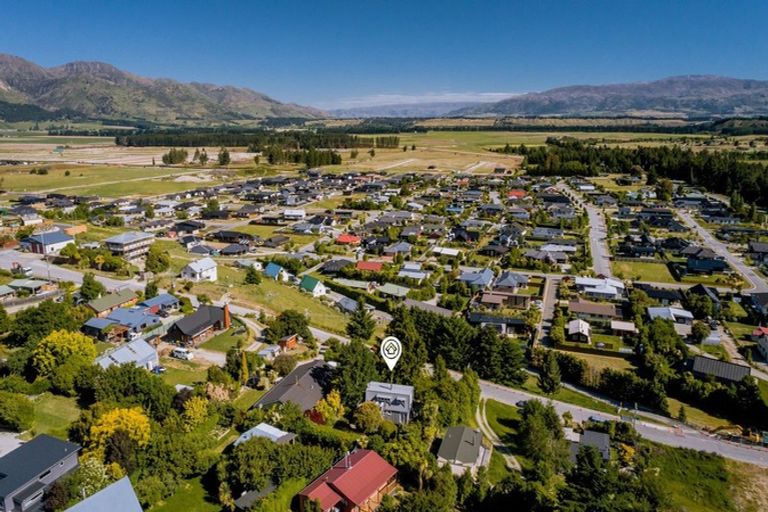 Photo of property in 34 Noema Terrace, Lake Hawea, 9382