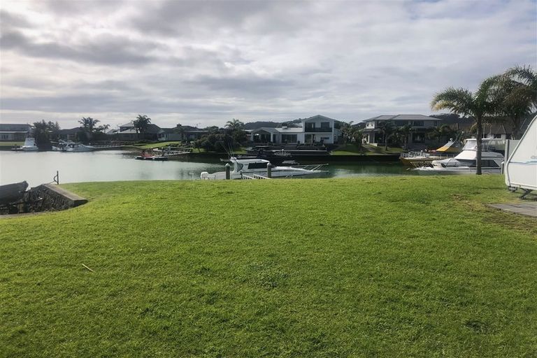 Photo of property in 32 Arawa Lane, Whitianga, 3510