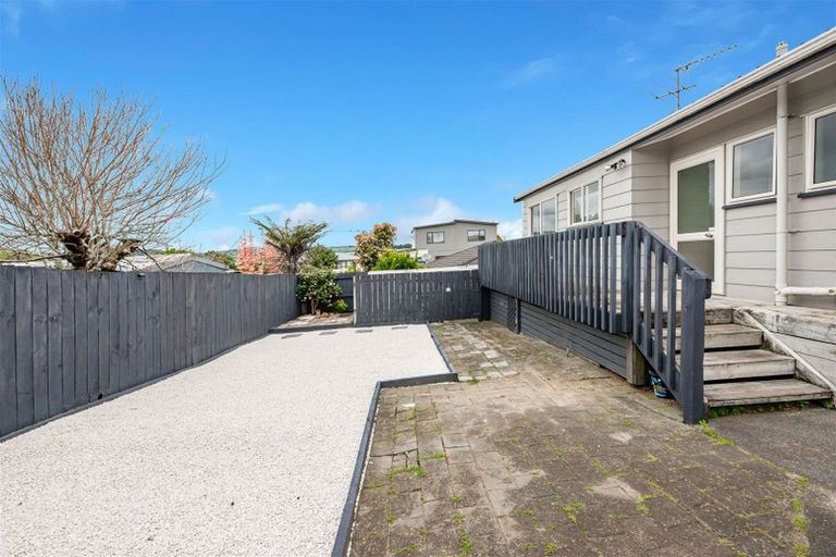 Photo of property in 2/44 Orion Street, Papakura, 2110