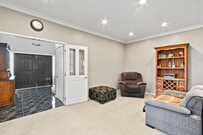 Photo of property in 27 Premila Drive, Pukekohe, 2120