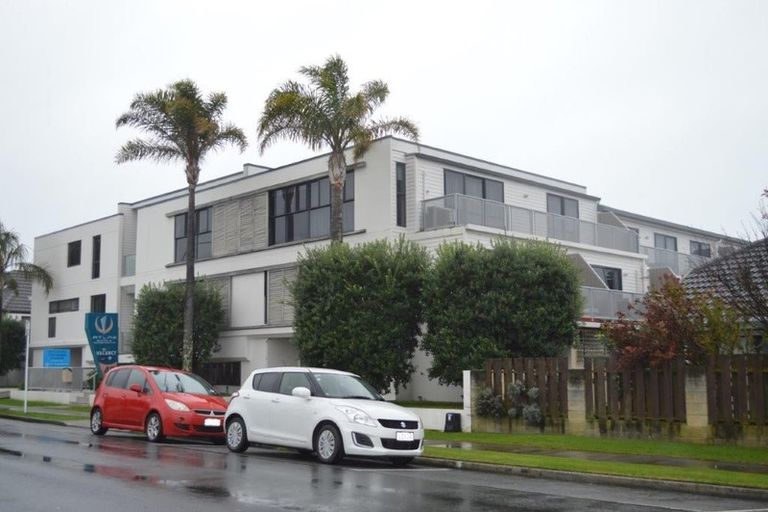 Photo of property in Atlas Apartments, 25/49 Maunganui Road, Mount Maunganui, 3116