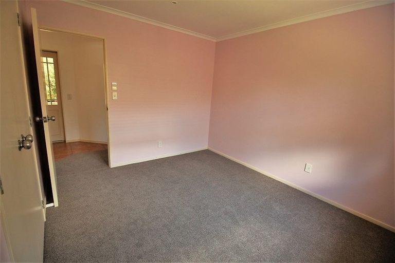 Photo of property in 100 Dixon Road, Glenview, Hamilton, 3206