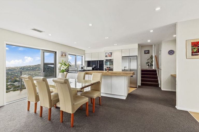 Photo of property in 92 Downing Street, Crofton Downs, Wellington, 6035