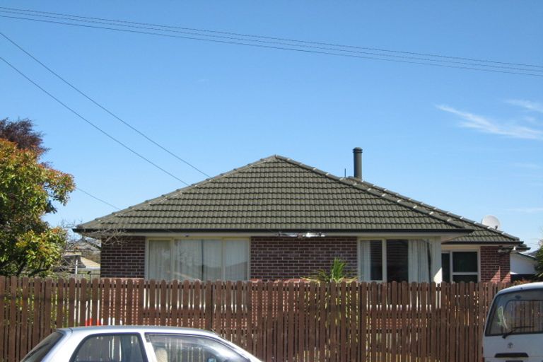 Photo of property in 6 Quebec Place, Wainoni, Christchurch, 8061