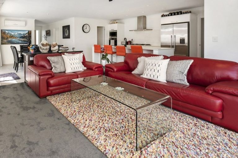 Photo of property in 3 Michael Terrence Place, Flagstaff, Hamilton, 3210