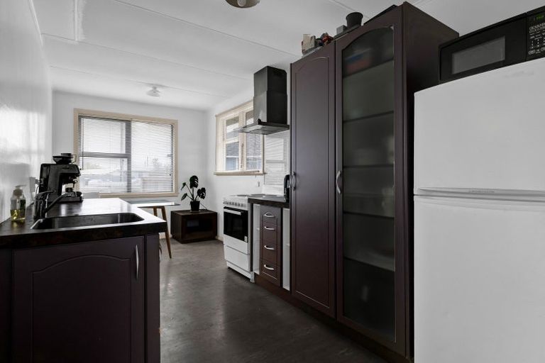 Photo of property in 3 Sutton Place, Hawera, 4610