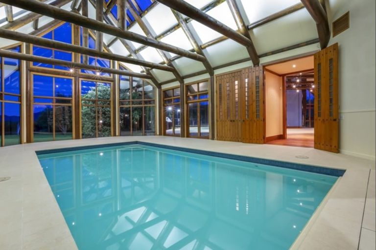 Photo of property in 132 Milne Drive, Paraparaumu, 5032