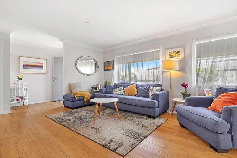 Photo of property in 30a Marvon Downs Avenue, Pakuranga Heights, Auckland, 2010