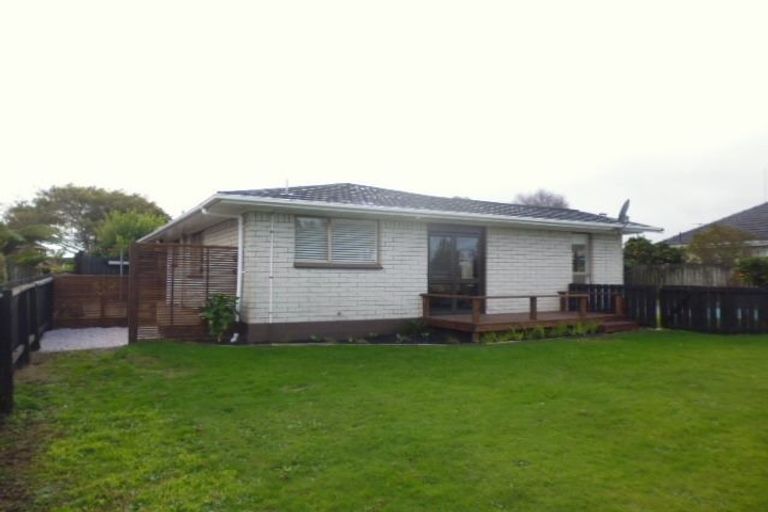 Photo of property in 2/95 Beach Road, Pahurehure, Papakura, 2113