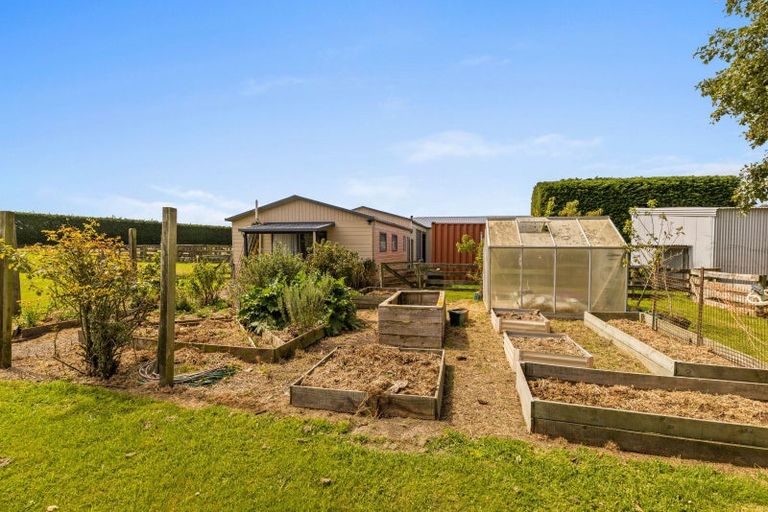 Photo of property in 1600 Clintons Road, Darfield, 7571