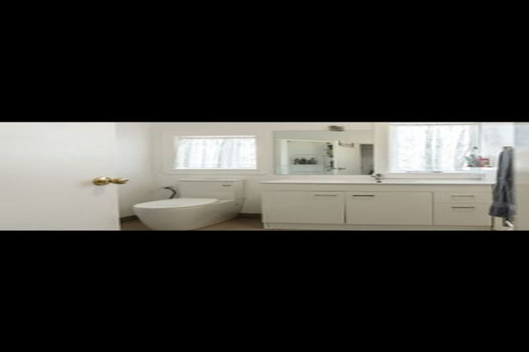 Photo of property in 1 Ngareta Road, Mourea, Rotorua, 3074