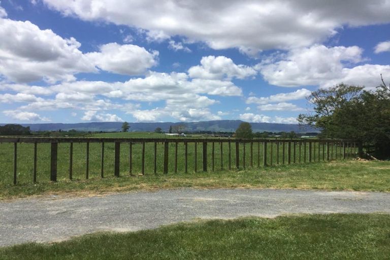 Photo of property in 216 Puketutu Road, Matamata, 3472