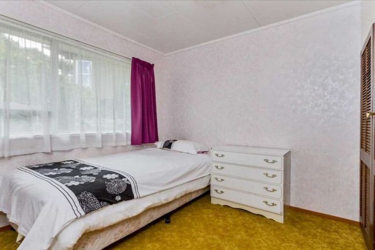 Photo of property in 69 Captain Scott Road, Glen Eden, Auckland, 0602