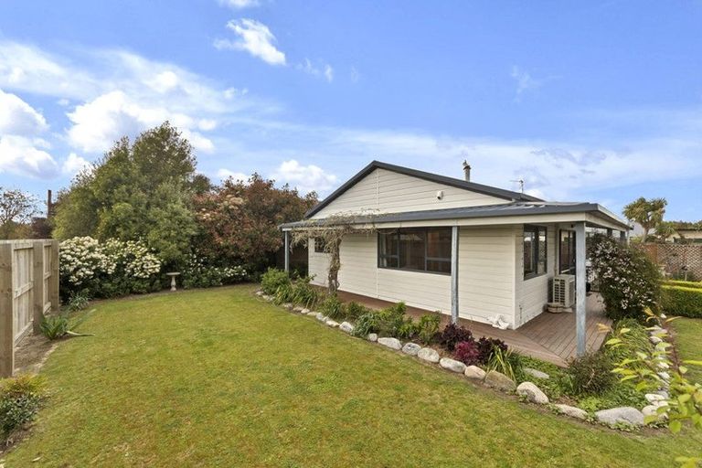 Photo of property in 10 Bowen Street, Rakaia, 7710