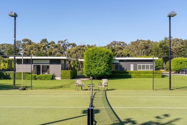 Photo of property in 101 Oxford Street, Martinborough, 5711