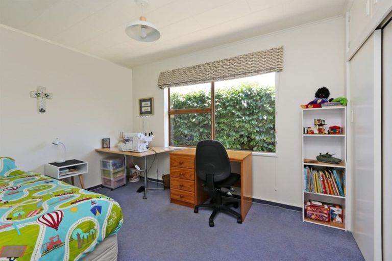Photo of property in 55 Upham Crescent, Taradale, Napier, 4112