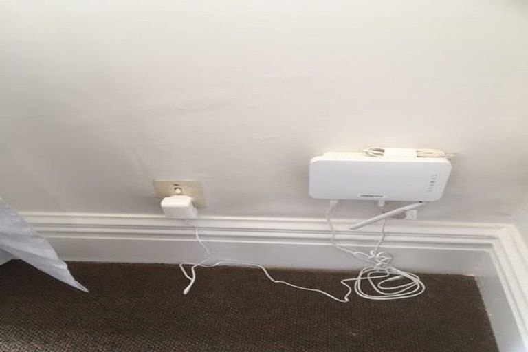 Photo of property in 74 Rolleston Street, Mount Cook, Wellington, 6021