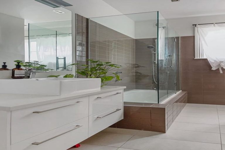 Photo of property in 123 Crummer Road, Grey Lynn, Auckland, 1021