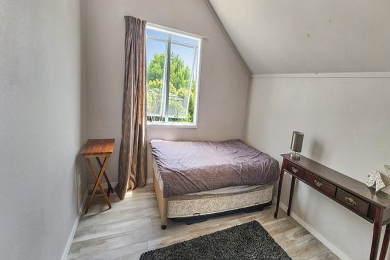 Photo of property in 2/3 Centorian Drive, Windsor Park, Auckland, 0632