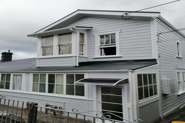 Photo of property in 1/50 Clyde Street, Island Bay, Wellington, 6023