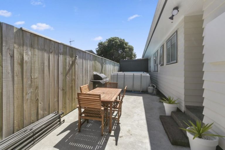 Photo of property in 319a Wellington Road, Wainuiomata, Lower Hutt, 5014