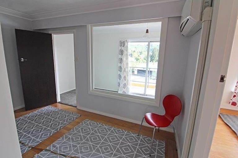 Photo of property in 137 Kaikorai Valley Road, Glenross, Dunedin, 9011