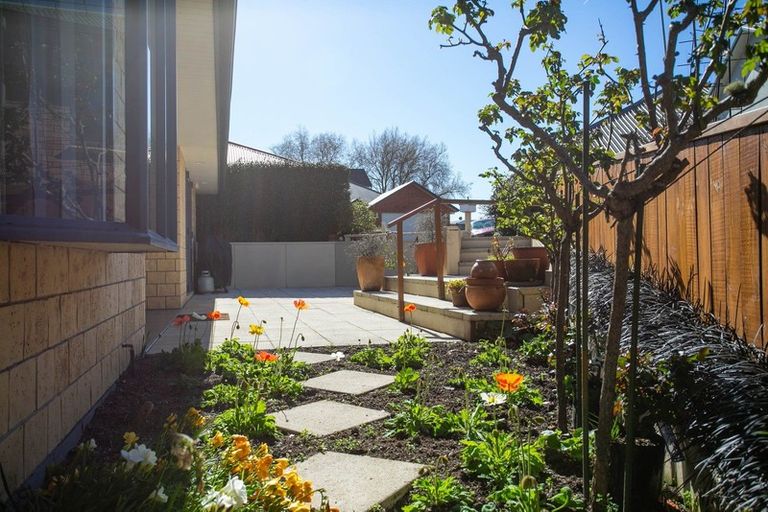 Photo of property in 2a Victoria Street, Cambridge, 3434