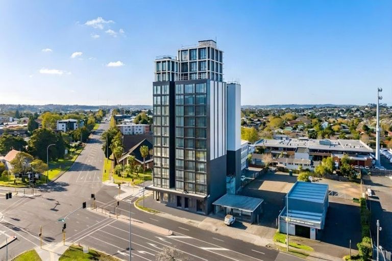 Photo of property in 501/1 Buscomb Avenue, Henderson, Auckland, 0610