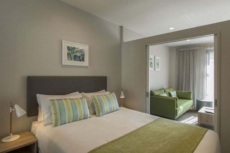 Photo of property in Atrium Towers, 1r/154 The Terrace, Wellington Central, Wellington, 6011