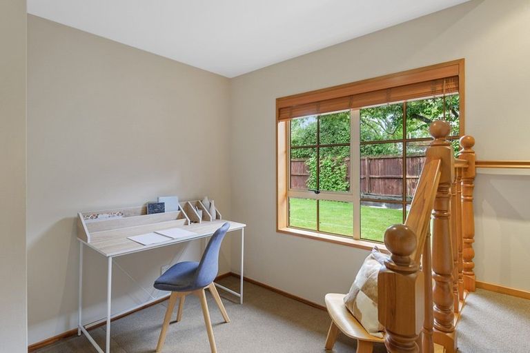 Photo of property in 26 Glenburn Place, Avonhead, Christchurch, 8042