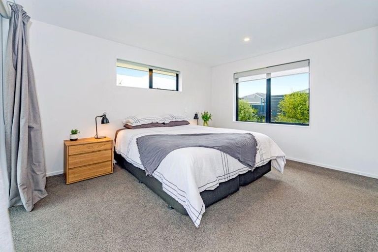 Photo of property in 1 Julia Close, Rolleston, 7614