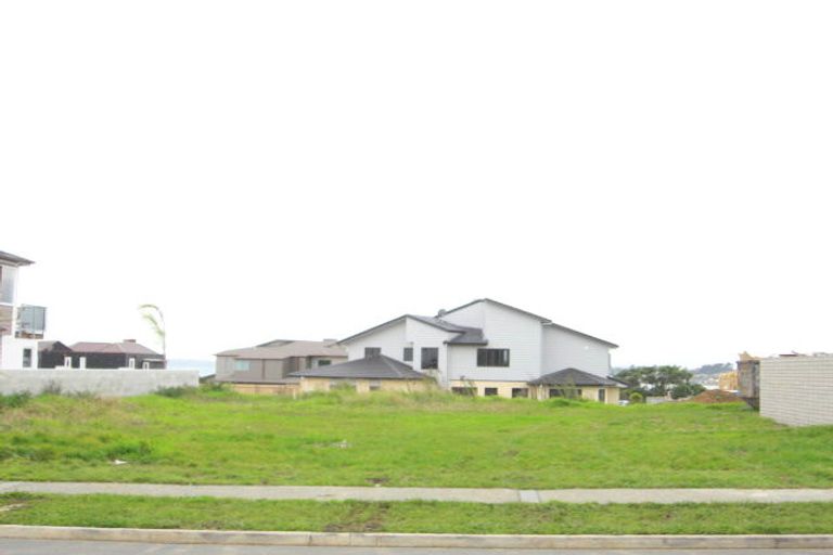 Photo of property in 21 Compass Way, Half Moon Bay, Auckland, 2012