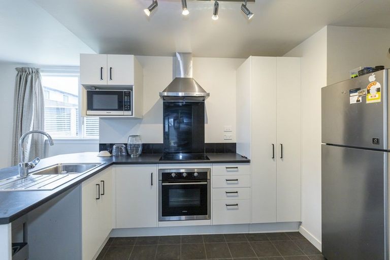 Photo of property in 14 Memorial Avenue, Parkside, Timaru, 7910