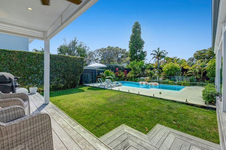 Photo of property in 7 Ardlui Avenue, Manly, Whangaparaoa, 0930