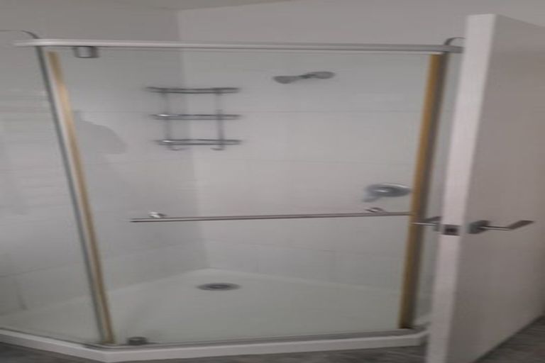 Photo of property in 99 Coronation Road, Hillcrest, Auckland, 0627