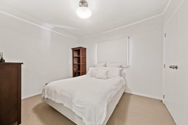 Photo of property in 549 Great South Road, Rosehill, Papakura, 2113