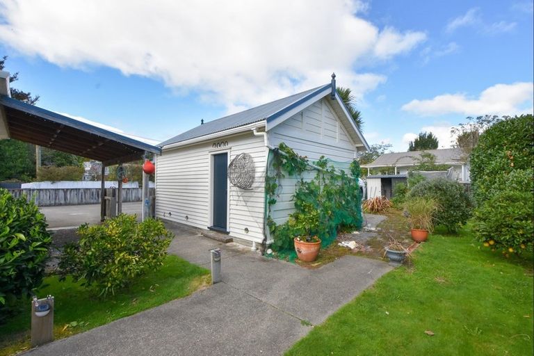 Photo of property in 60 Kuratawhiti Street, Greytown, 5712