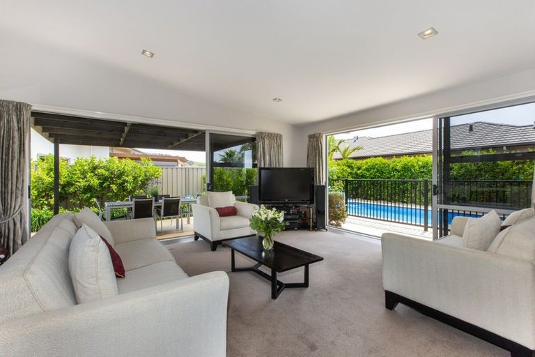 Photo of property in 48 Merlot Drive, Greenmeadows, Napier, 4112