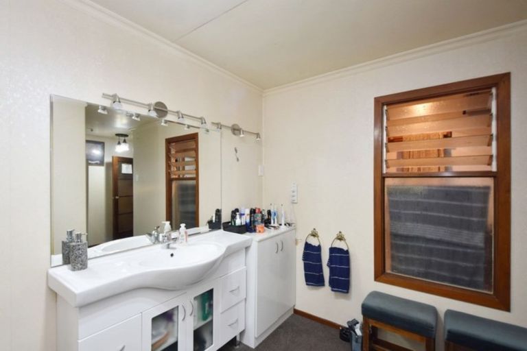 Photo of property in 21 Lewis Street, Gladstone, Invercargill, 9810