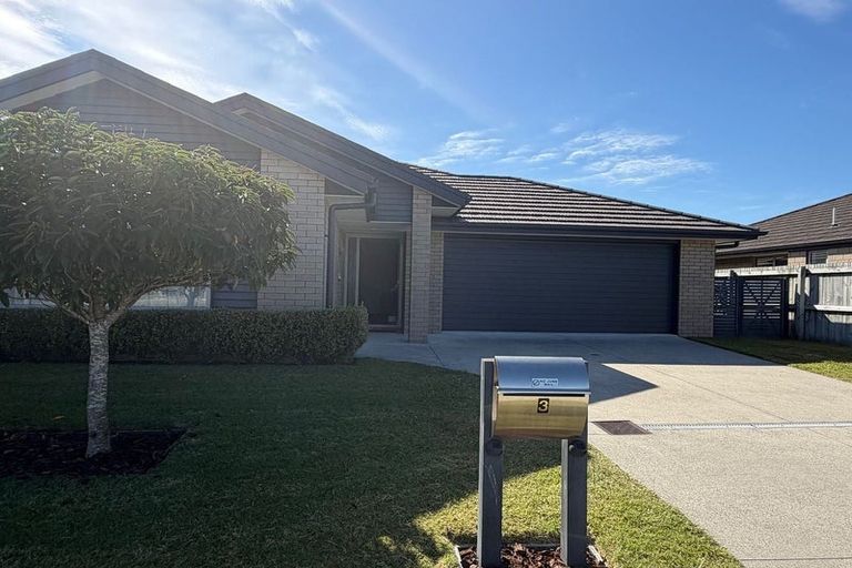 Photo of property in 3 Leet Crescent, Papamoa Beach, Papamoa, 3118