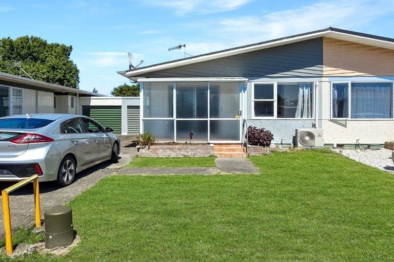 Photo of property in 4/90 Gloucester Street, Greenmeadows, Napier, 4112